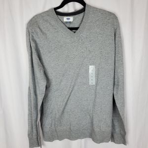 NWT Mens V-Neck sweater Size Large